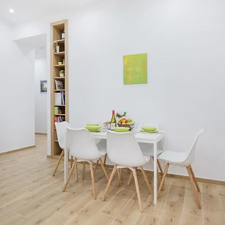 Spacious With 2 Bedrooms In Buda 2a