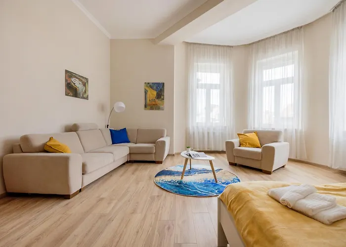Spacious With 2 Bedrooms In Buda 2a Budapeszt