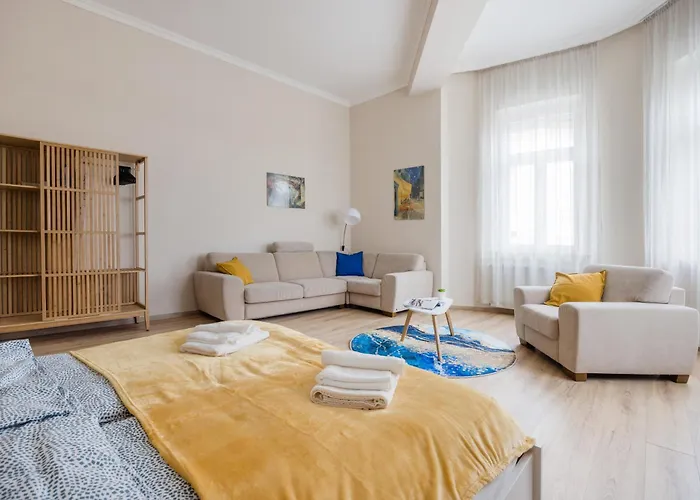 Spacious With 2 Bedrooms In Buda 2a Будапешт